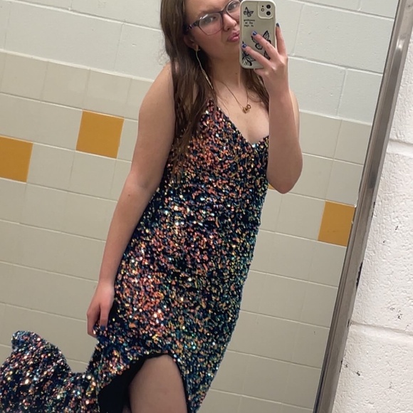 Prom Dress - Picture 3 of 4